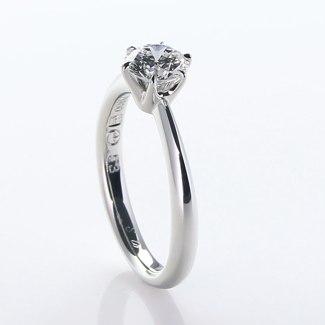 エンゲージリング 白背景 縦置き 360viewシングル モバイル用 ジュエリーの撮影はフォトスタジオisまで