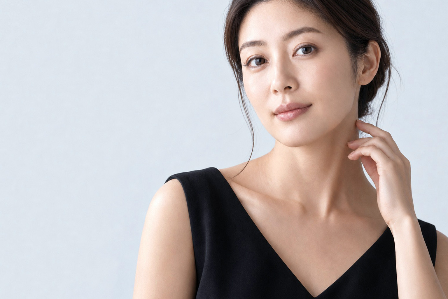 同じ女性のジュエリー着用前のイメージ