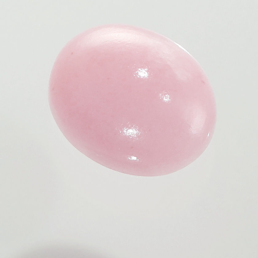 別撮りしたピンクオパールのルース